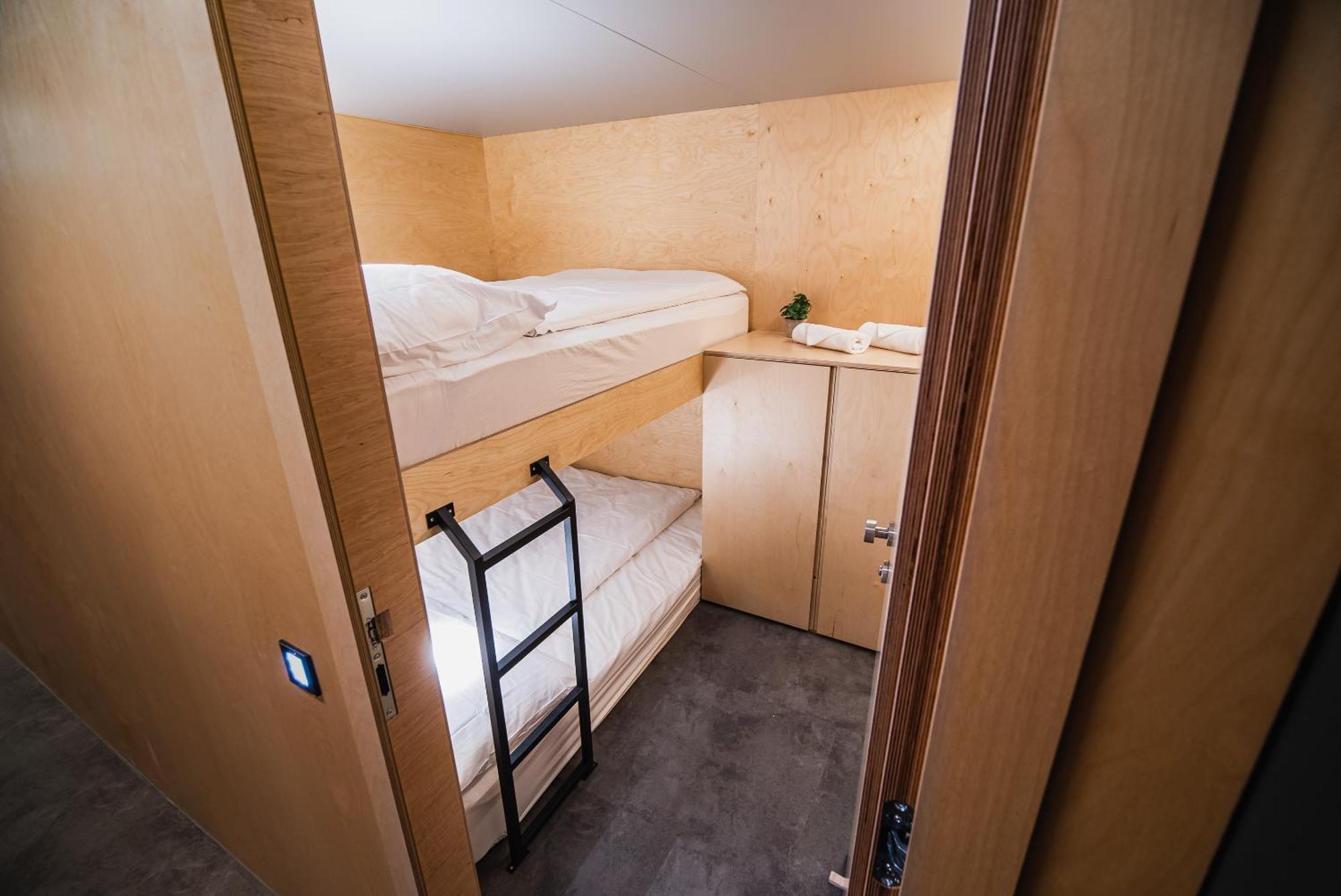Dragons Dream Hostel *